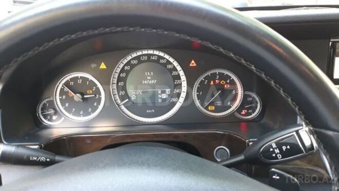 Mercedes E 250 2011, 147,000 km - 2.5 l - Bakı
