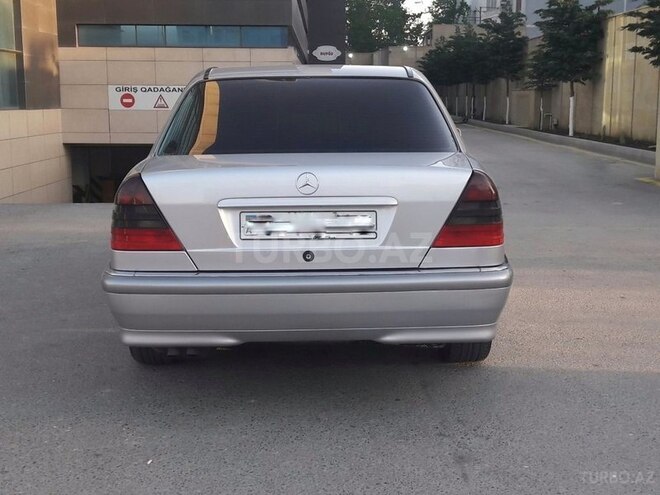 Mercedes C 180 1999, 230,000 km - 1.8 l - Sumqayıt
