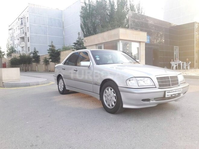 Mercedes C 180 1999, 230,000 km - 1.8 l - Sumqayıt
