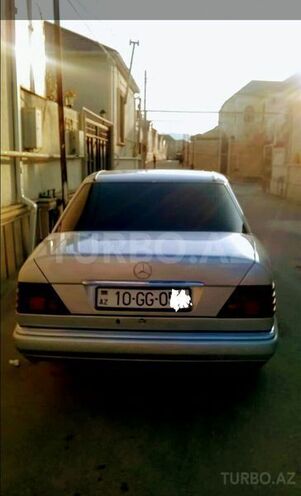 Mercedes E 200 1995, 400,000 km - 2.0 l - Bakı