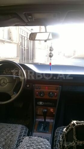 Mercedes E 200 1995, 400,000 km - 2.0 l - Bakı