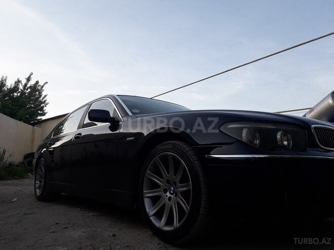 BMW 745 2002, 261,000 km - 4.5 l - Bakı