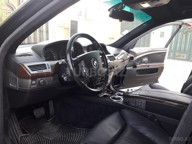 BMW 745 2002, 261,000 km - 4.5 l - Bakı