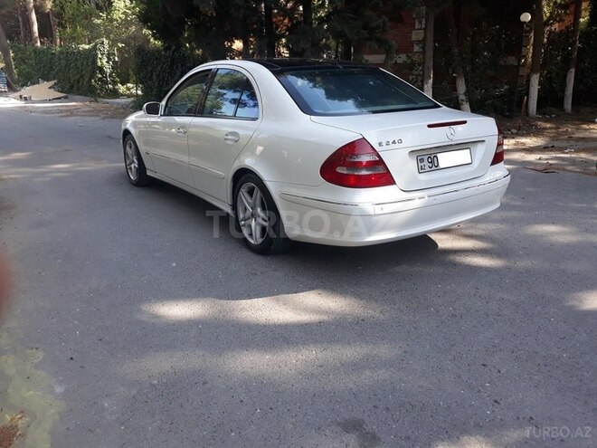 Mercedes E 240 2004, 158,000 km - 2.6 l - Sumqayıt
