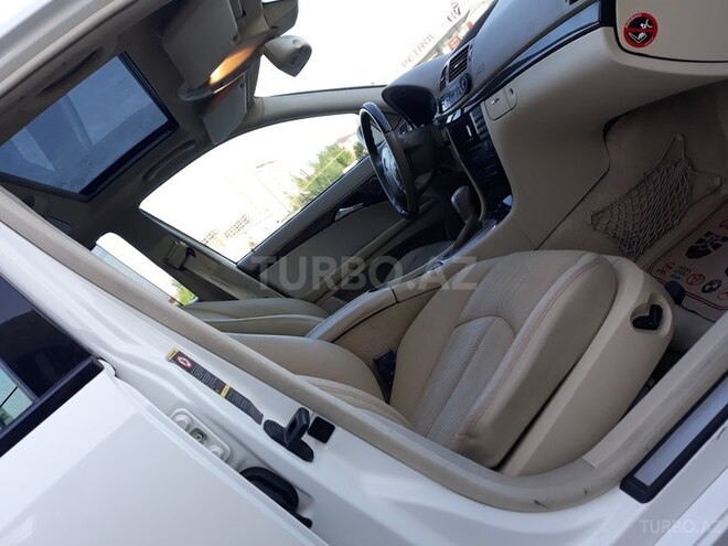 Mercedes E 240 2004, 158,000 km - 2.6 l - Sumqayıt