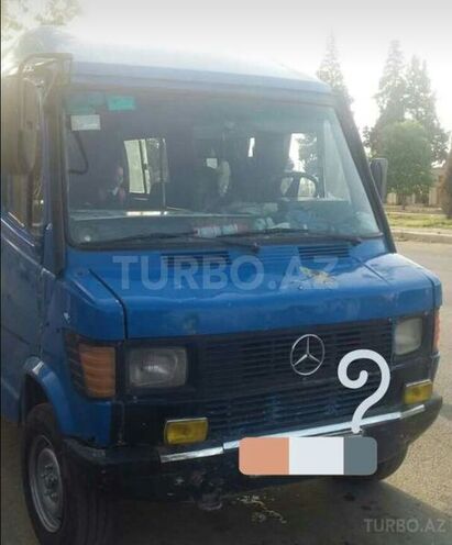 Mercedes 208 D 1992, 300,000 km - 2.5 l - Gəncə