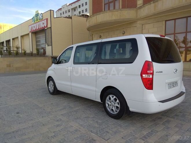 Hyundai H-1 2014, 120,000 km - 2.5 l - Bakı