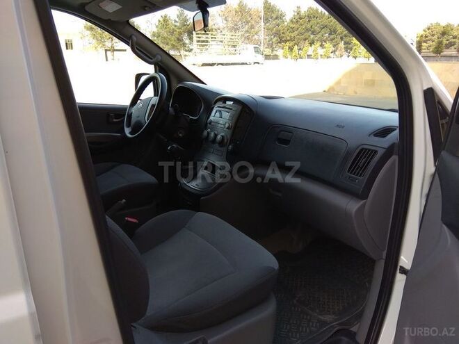 Hyundai H-1 2014, 120,000 km - 2.5 l - Bakı