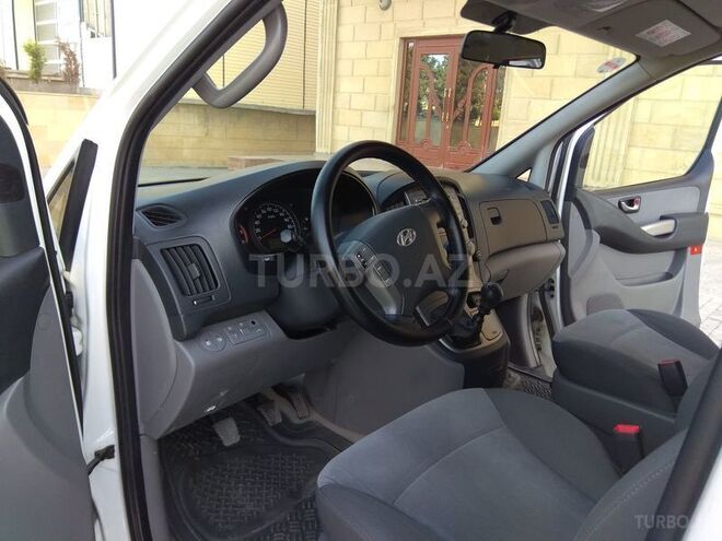 Hyundai H-1 2014, 120,000 km - 2.5 l - Bakı
