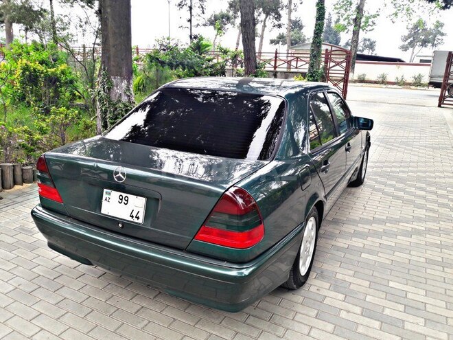 Mercedes C 180 1998, 320,000 km - 1.8 л - Bakı