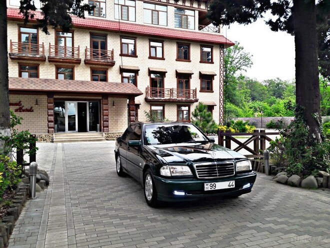 Mercedes C 180 1998, 320,000 km - 1.8 л - Bakı