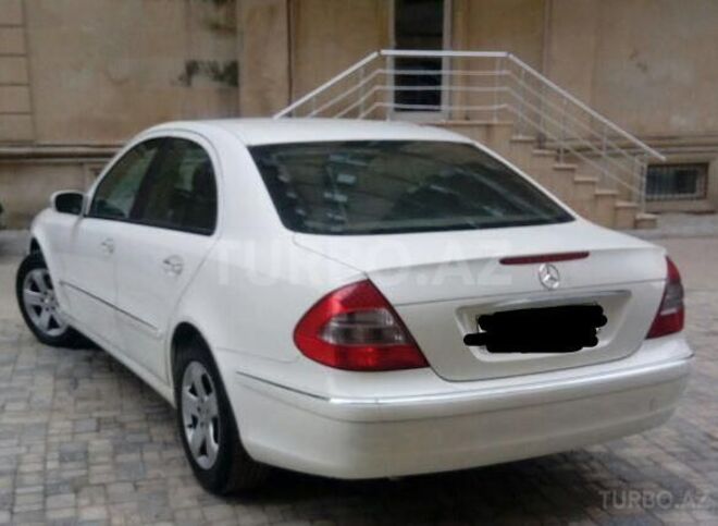 Mercedes E 240 2003, 203,000 km - 2.6 l - Bakı