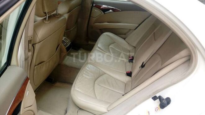 Mercedes E 240 2003, 203,000 km - 2.6 l - Bakı