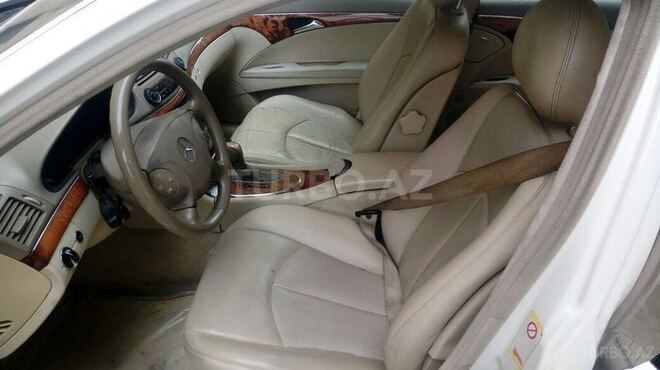 Mercedes E 240 2003, 203,000 km - 2.6 l - Bakı