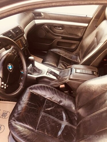 BMW 528 2000, 148,000 km - 2.8 l - Bakı
