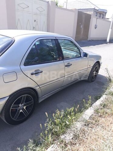 Mercedes C 180 1998, 260,000 km - 1.8 л - Gəncə