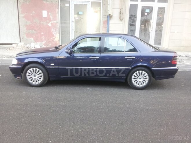 Mercedes C 200 1999, 332,000 km - 2.0 л - Bakı