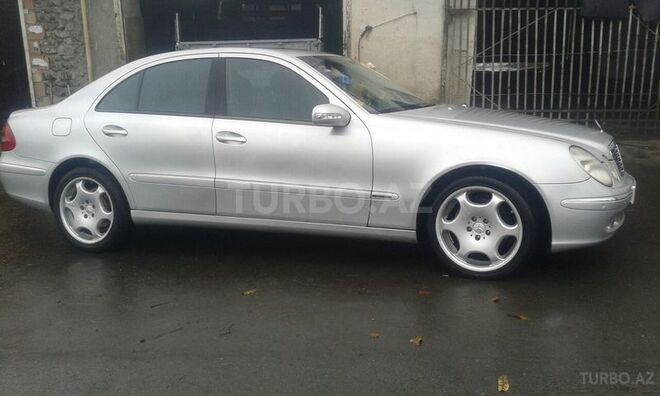 Mercedes E 320 2003, 240,000 km - 3.2 л - Zaqatala