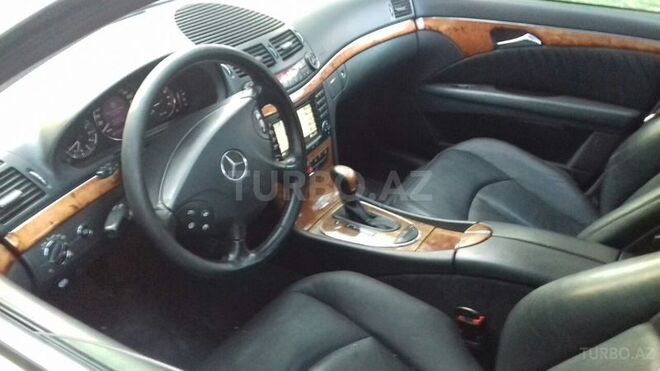 Mercedes E 320 2003, 240,000 km - 3.2 л - Zaqatala