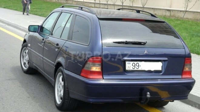 Mercedes C 180 1999, 322,000 km - 1.8 l - Bakı