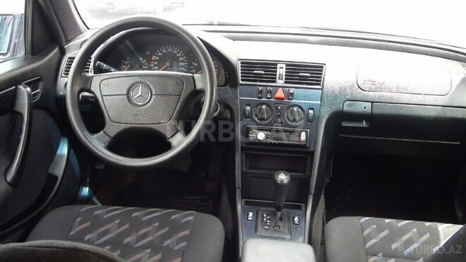 Mercedes C 180 1999, 322,000 km - 1.8 l - Bakı
