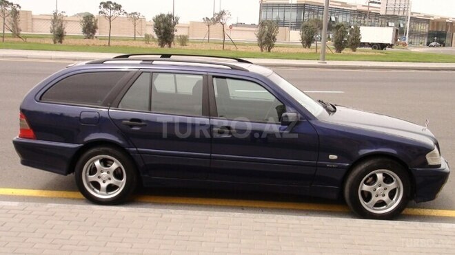 Mercedes C 180 1999, 322,000 km - 1.8 l - Bakı