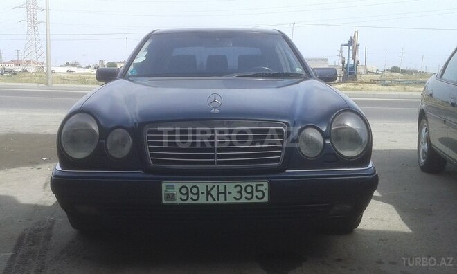 Mercedes E 240 1999, 248,000 km - 2.4 л - Bakı