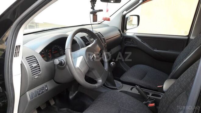 Nissan Navara 2013, 149,600 km - 2.5 l - Bakı