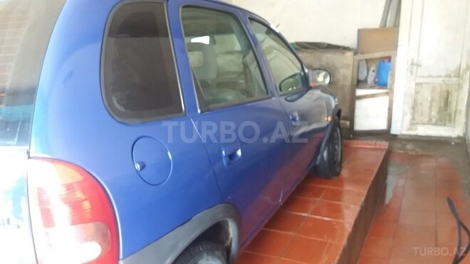 Opel Corsa 1995, 2,890,000 km - 1.4 l - Bakı
