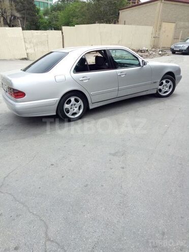 Mercedes  2000, 300,000 km - 2.2 l - Bakı