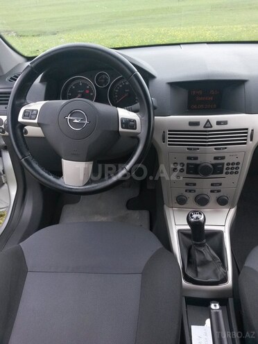Opel Astra 2008, 158,000 km - 1.7 l - Bakı