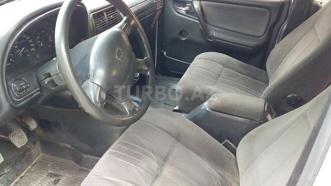 GAZ 3110 2001, 250,000 km - 2.4 l - Bakı