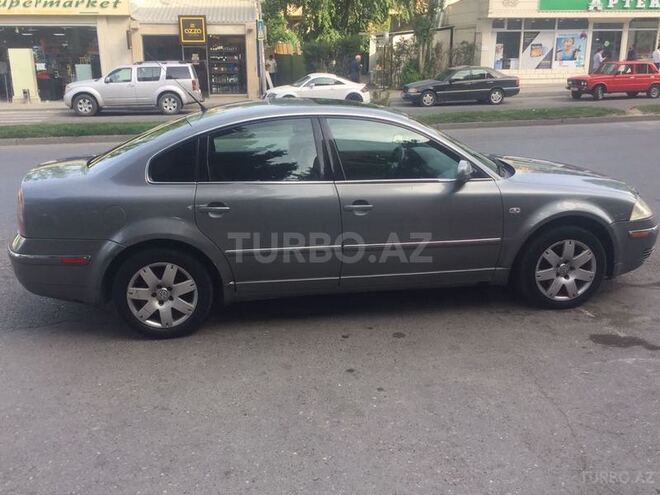 Volkswagen Passat 2002, 267,000 km - 2.8 l - Bakı