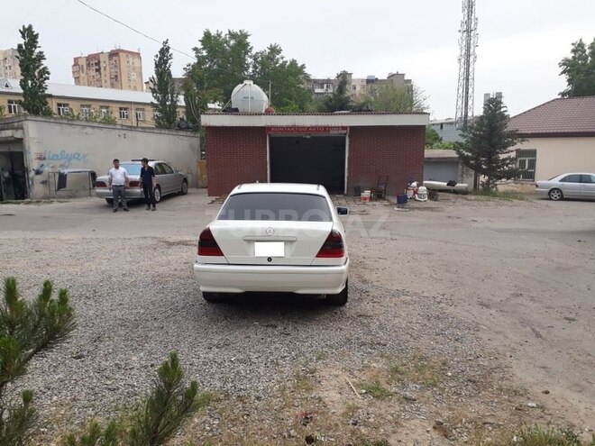 Mercedes C 240 1999, 140,000 km - 2.4 l - Bakı