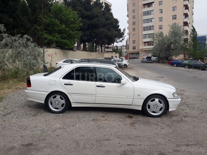 Mercedes C 240 1999, 140,000 km - 2.4 l - Bakı