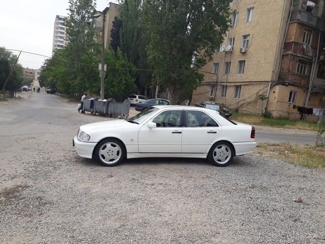 Mercedes C 240 1999, 140,000 km - 2.4 l - Bakı