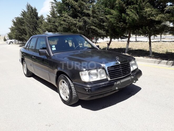 Mercedes E 230 1992, 247,000 km - 2.3 л - Sumqayıt