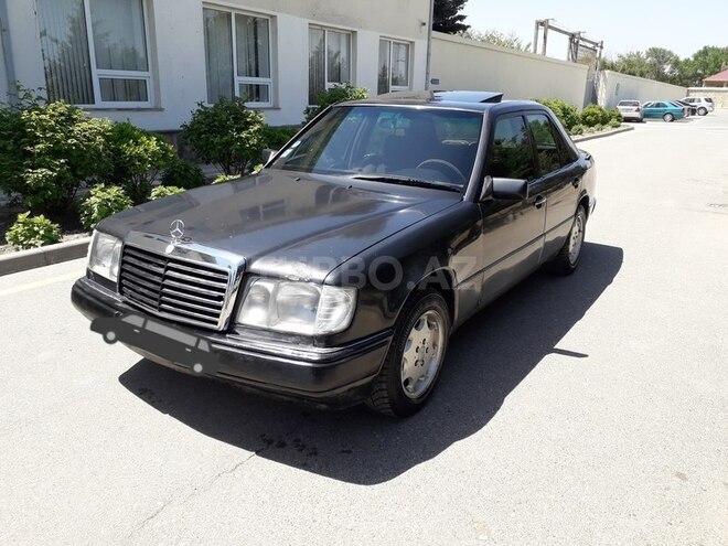 Mercedes E 230 1992, 247,000 km - 2.3 л - Sumqayıt