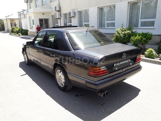 Mercedes E 230 1992, 247,000 km - 2.3 л - Sumqayıt