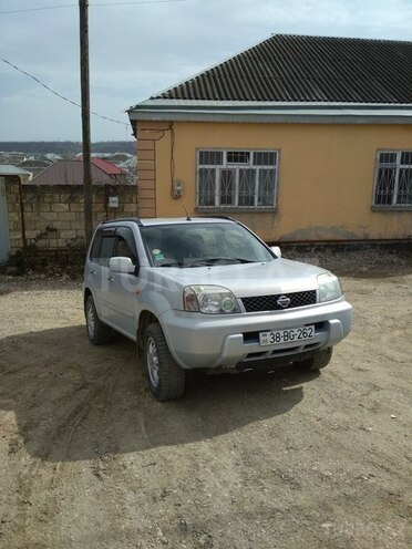 Nissan X-Trail 2002, 145,000 km - 2.0 l - Quba
