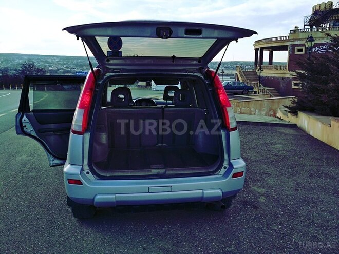Nissan X-Trail 2002, 145,000 km - 2.0 l - Quba