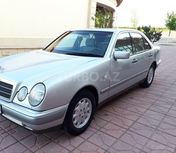 Mercedes E 200 1997, 109,800 km - 2.0 l - Bakı