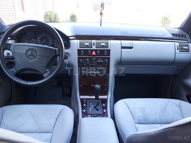 Mercedes E 200 1997, 109,800 km - 2.0 l - Bakı