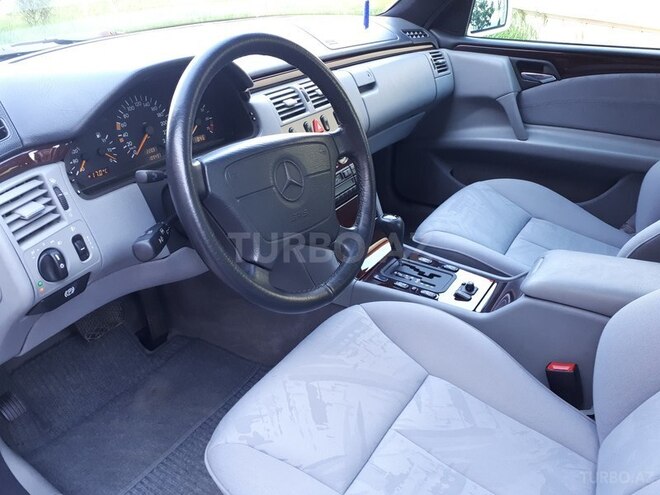 Mercedes E 200 1997, 109,800 km - 2.0 l - Bakı
