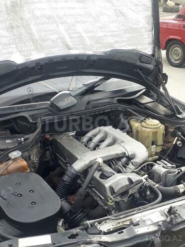 Mercedes E 300 1994, 330,000 km - 3.0 l - Mingəçevir