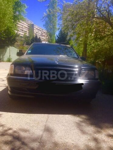 Mercedes C 240 2000, 300,000 km - 2.4 l - Bakı