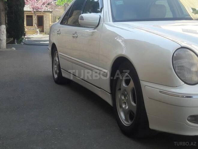 Mercedes E 320 1999, 280,000 km - 3.2 l - Bakı