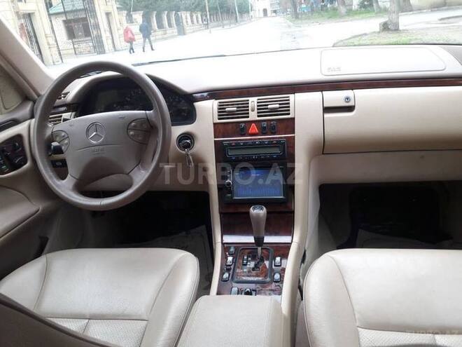 Mercedes E 320 1999, 280,000 km - 3.2 l - Bakı