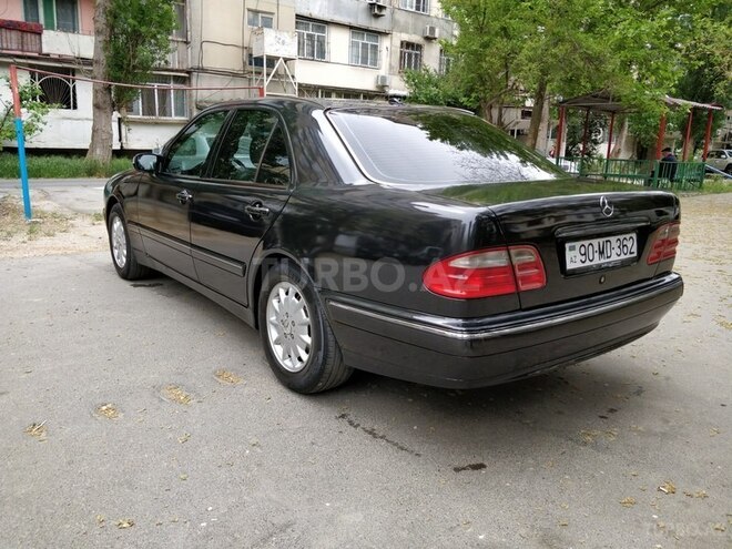 Mercedes E 200 2000, 261,000 km - 2.0 л - Bakı