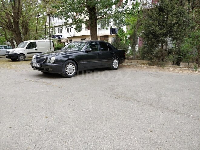 Mercedes E 200 2000, 261,000 km - 2.0 л - Bakı